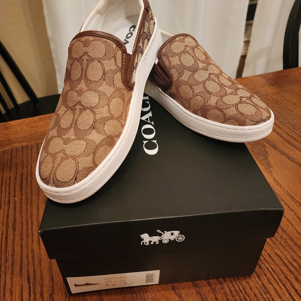 Coach Size 9B, Khaki